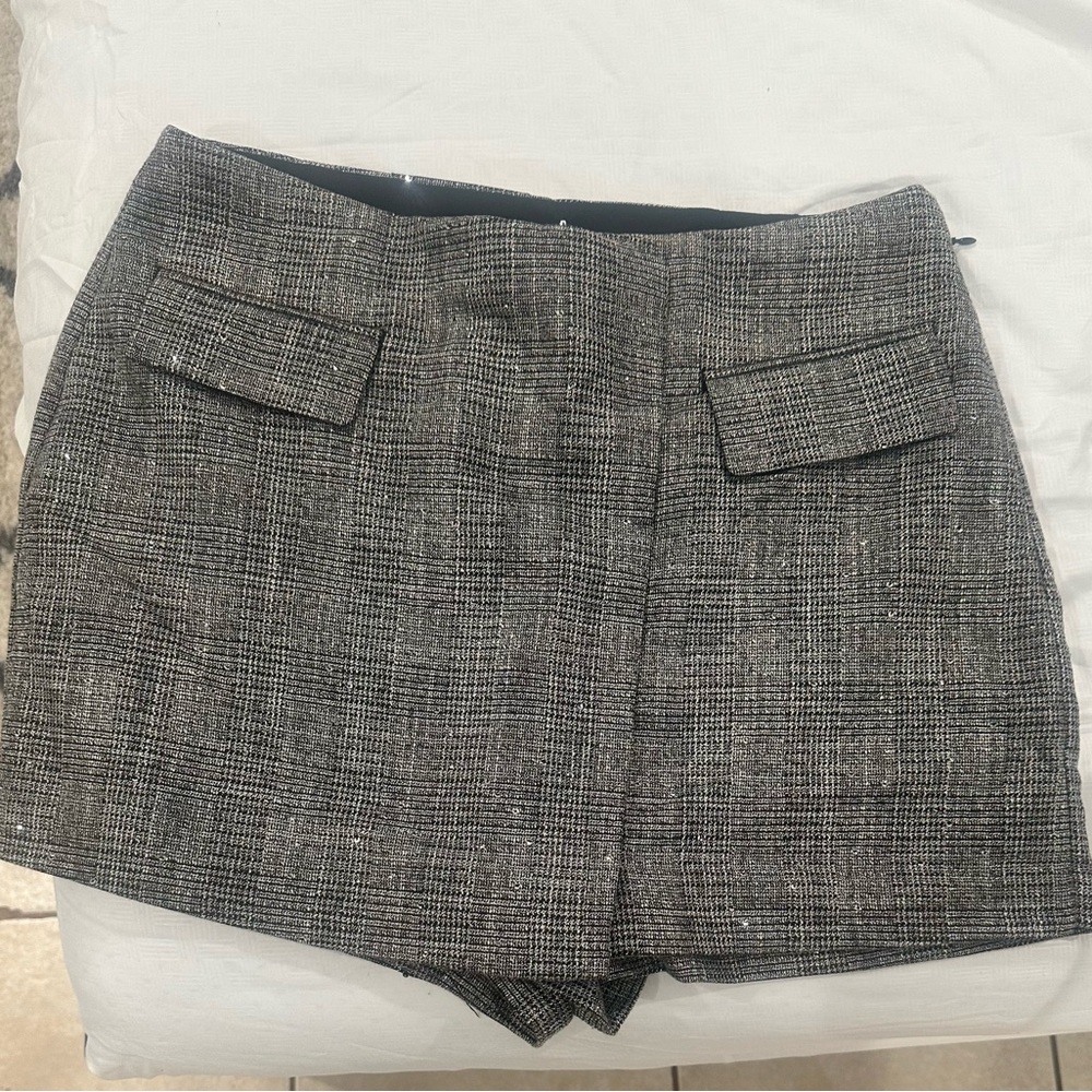 Express Women's Gray Tweed Skort